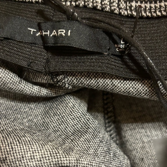 NWT- Tahari Plaid leggings size L - Picture 3 of 4